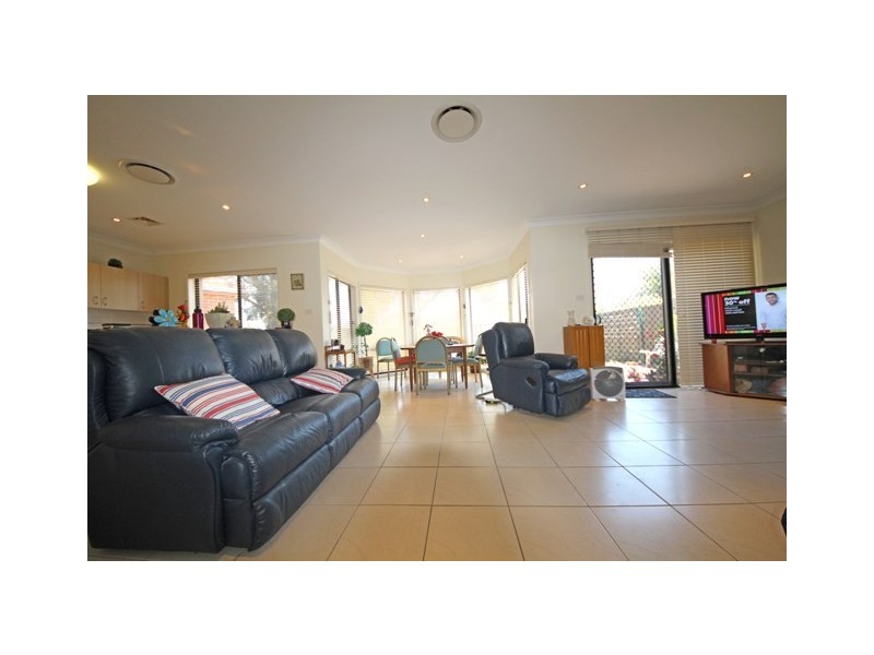 2 LILAC ST, Punchbowl NSW 2196