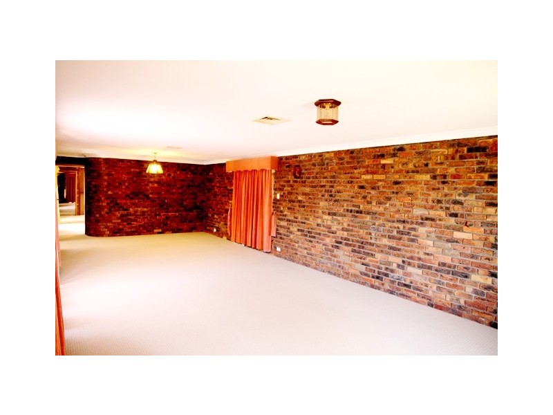 5 Brolga Place, Ingleburn NSW 2565