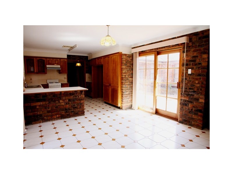 5 Brolga Place, Ingleburn NSW 2565