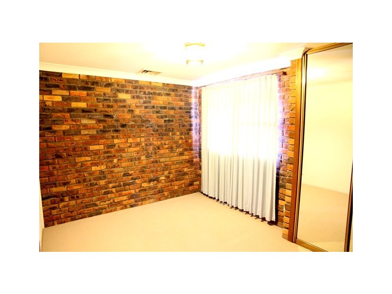 5 Brolga Place, Ingleburn NSW 2565