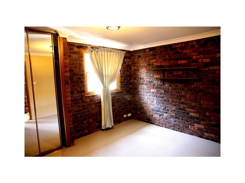 5 Brolga Place, Ingleburn NSW 2565