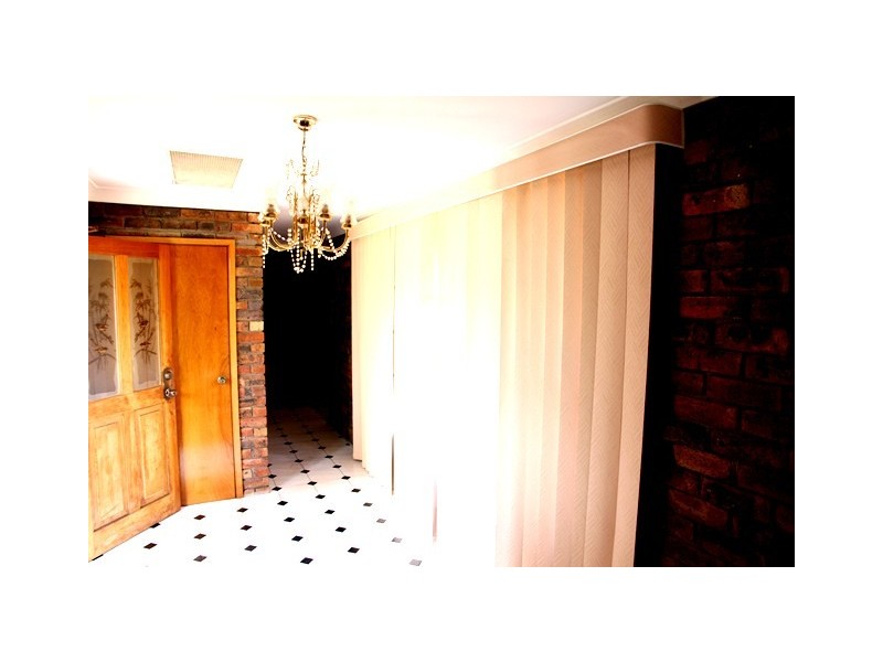 5 Brolga Place, Ingleburn NSW 2565