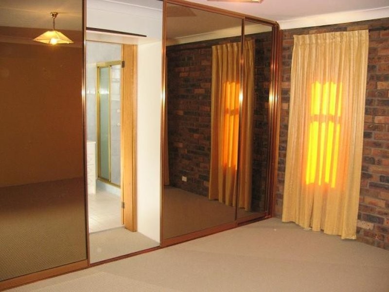 5 Brolga Place, Ingleburn NSW 2565