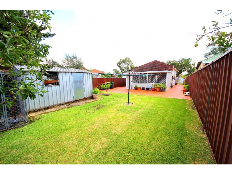 121 Dennis St, Lakemba NSW 2195