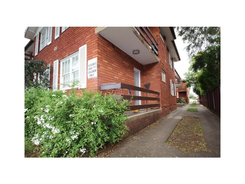 1/121 Victoria Road, Punchbowl NSW 2196