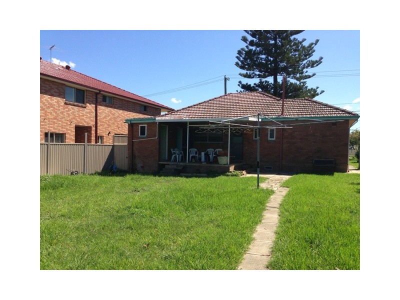 107 Acacia road, Greenacre NSW 2190