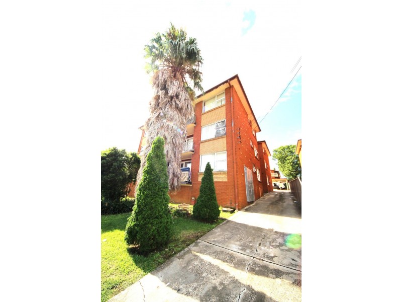 9/27 Wangee Road, Lakemba NSW 2195