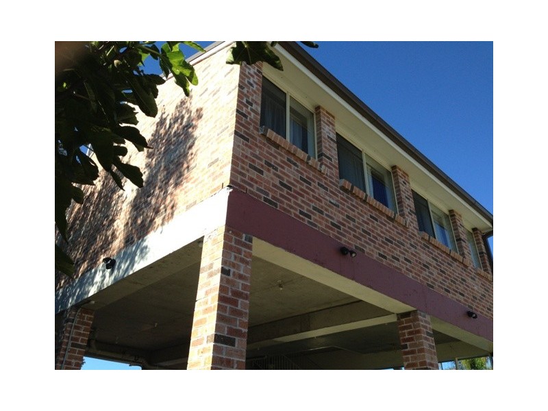 69 B Defoe St, Wiley Park NSW 2195