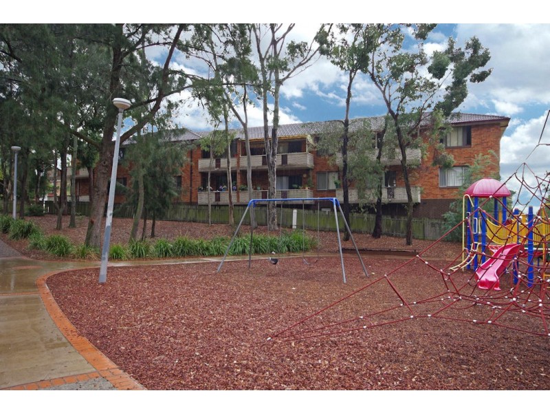 4/33 Fairmount Street, Lakemba NSW 2195