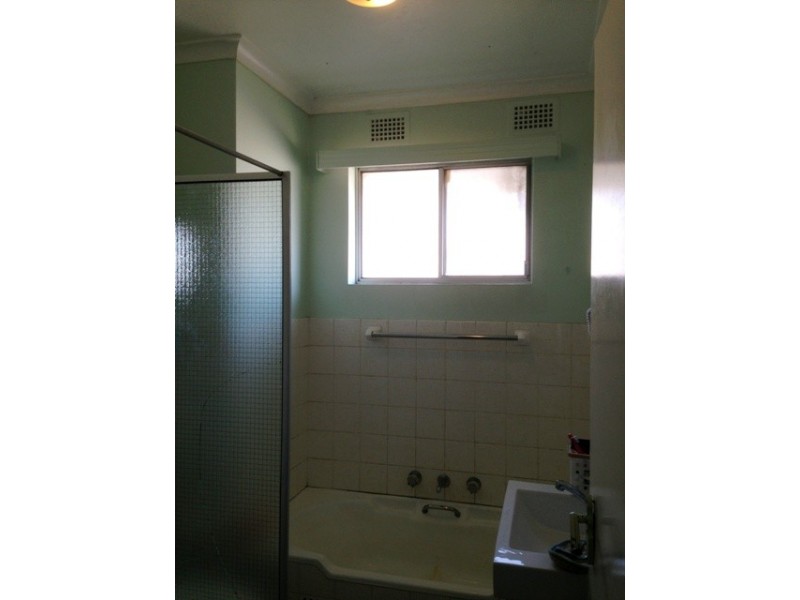 9/217 HALDON ST, Lakemba NSW 2195