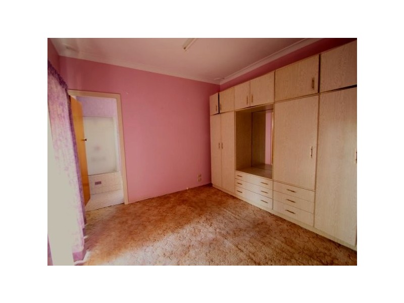 6 Edge St, Wiley Park NSW 2195