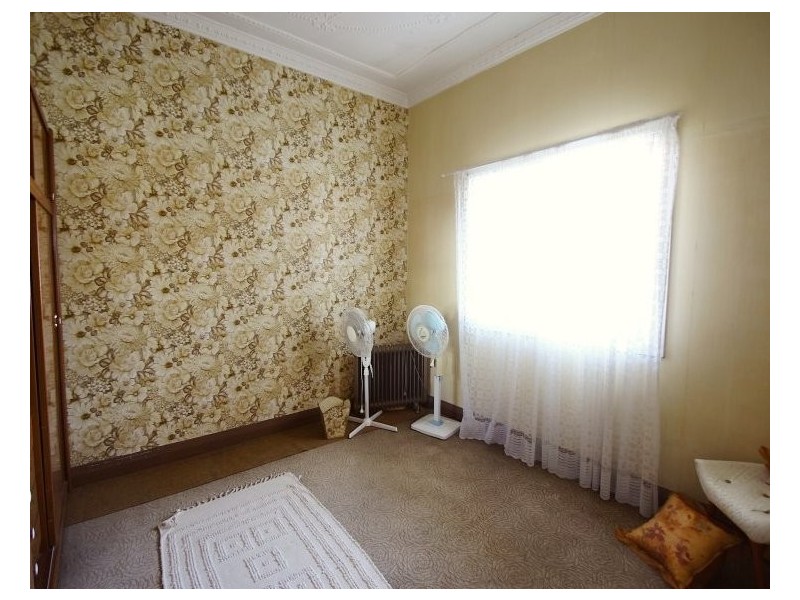 6 Edge St, Wiley Park NSW 2195