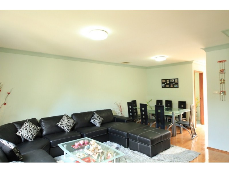 4/27 Myee Road, Macquarie Fields NSW 2564