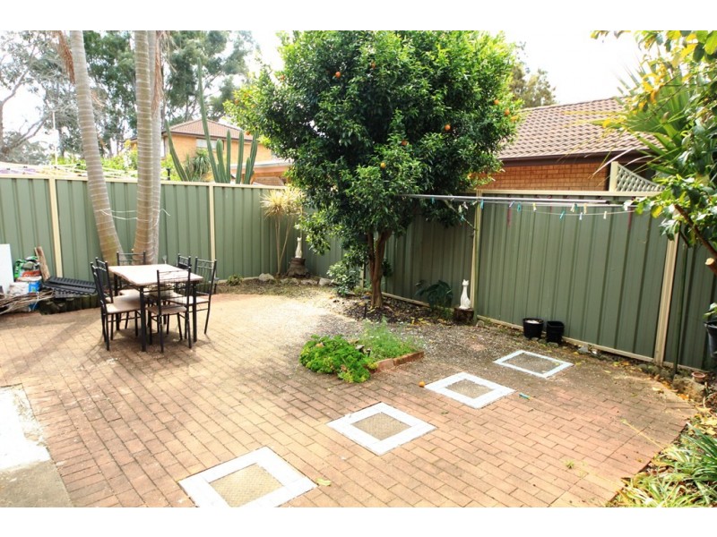 4/27 Myee Road, Macquarie Fields NSW 2564