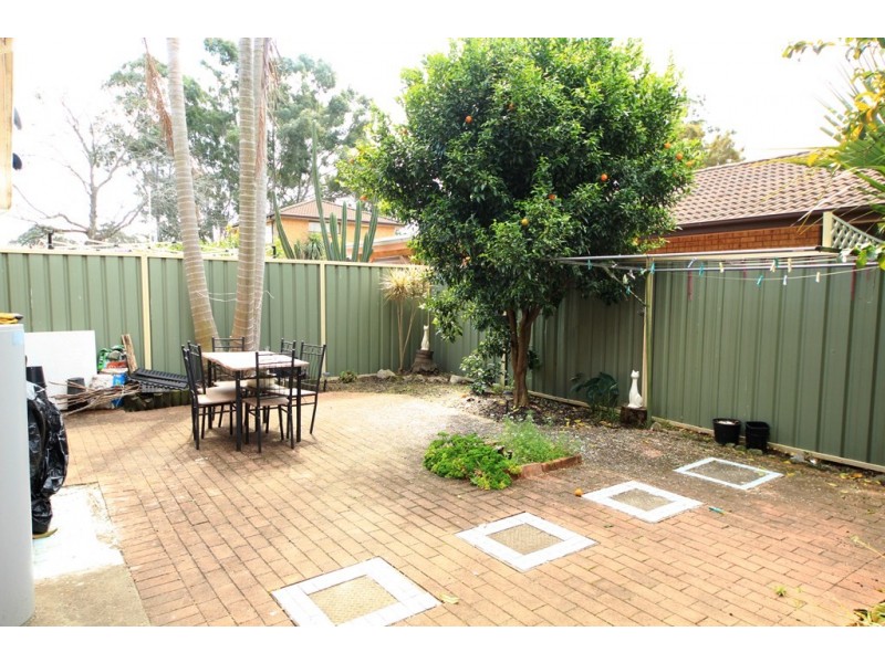 4/27 Myee Road, Macquarie Fields NSW 2564