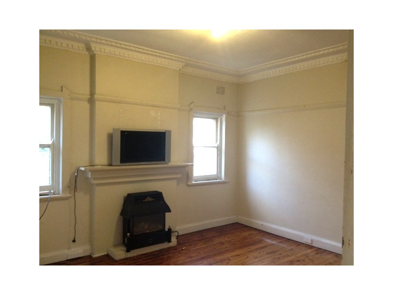 1 STEPHENSON ST, Roselands NSW 2196