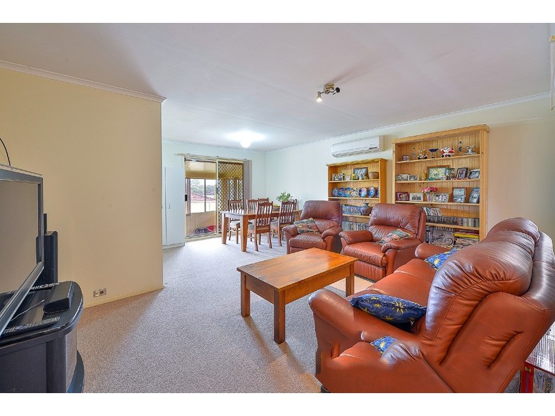 31 MCLAREN PL, Ingleburn NSW 2565