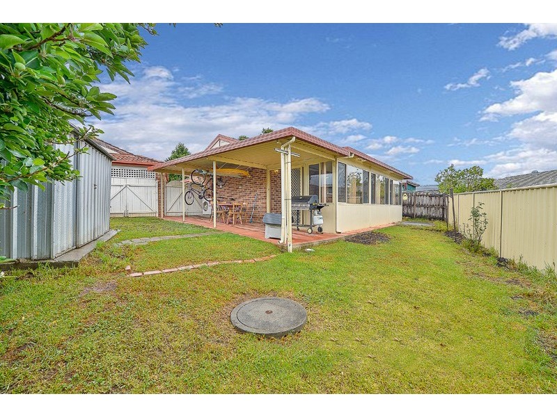 31 MCLAREN PL, Ingleburn NSW 2565