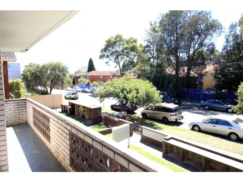 1/48-50 Hampden Road, Lakemba NSW 2195