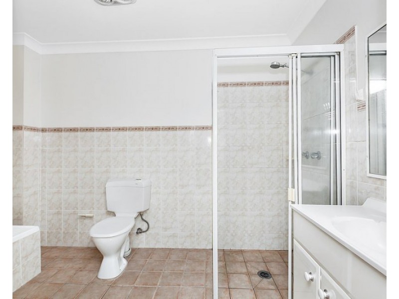 8/75 Cairds Av, Bankstown NSW 2200