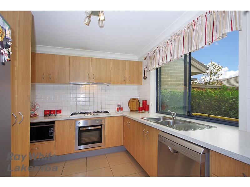 13 Hollyoake Circuit, Glenfield NSW 2167