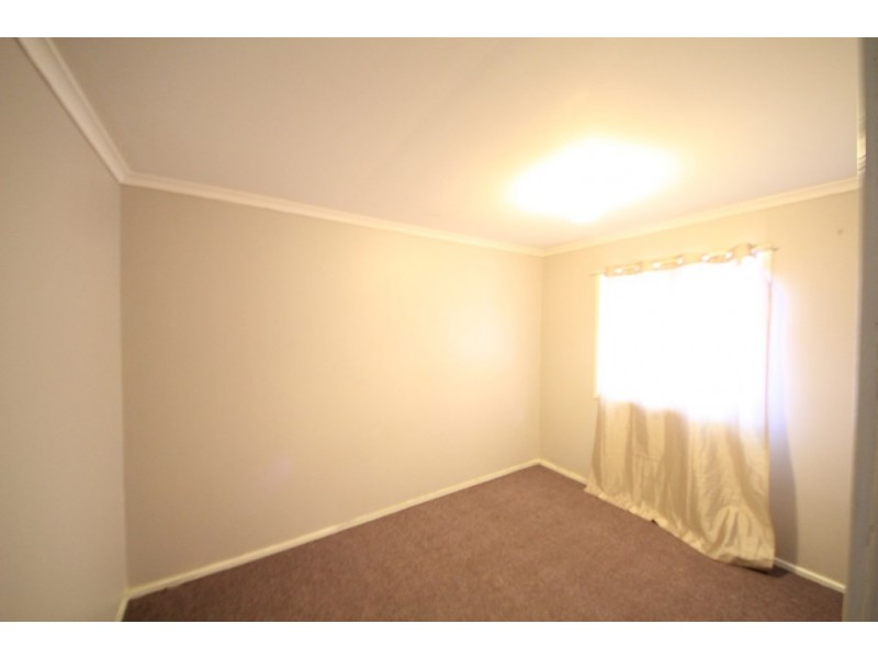 2 NELL PLACE, Ambarvale NSW 2560