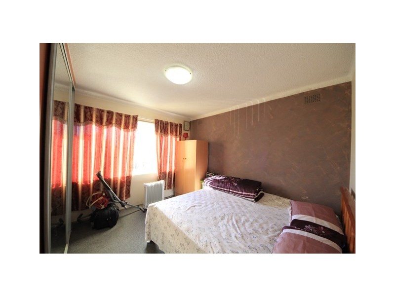 1/2 Fairmount Street, Lakemba NSW 2195