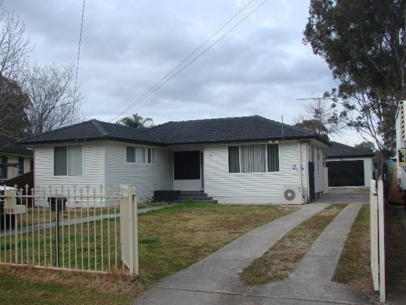 30 Charter Street, Sadleir NSW 2168