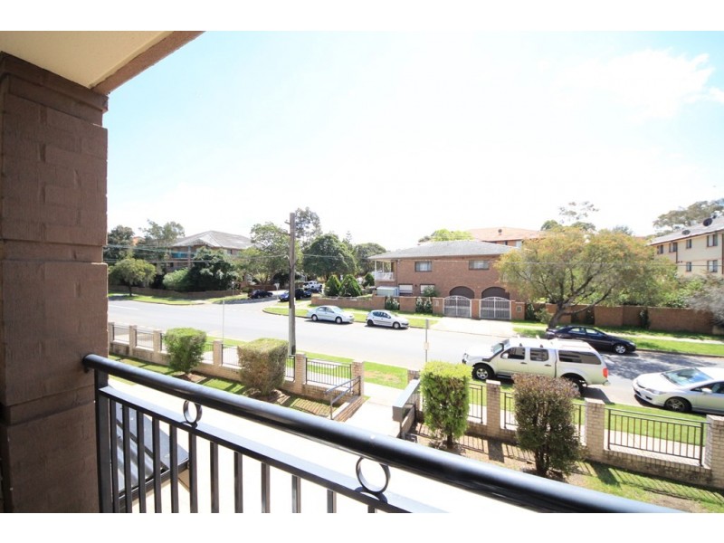 9/41 Cairds Avenue, Bankstown NSW 2200