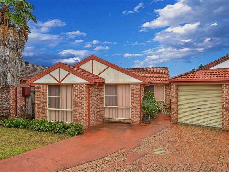 31 MCLAREN PL, Ingleburn NSW 2565