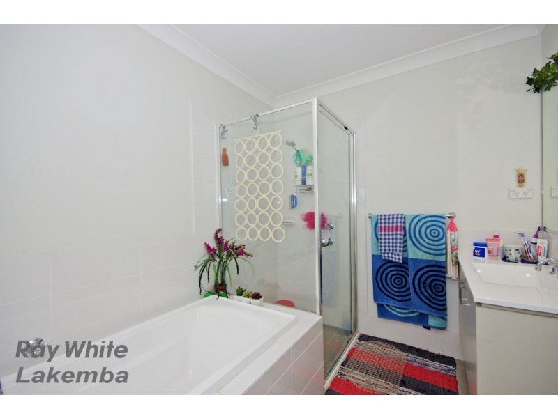 111 Atlantic Blvd, Glenfield NSW 2167