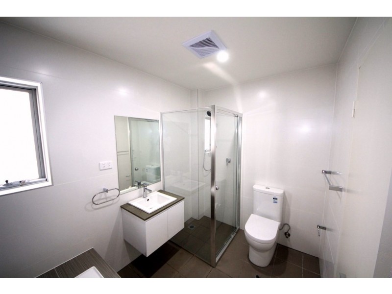 18/4 Charles St, Canterbury NSW 2193