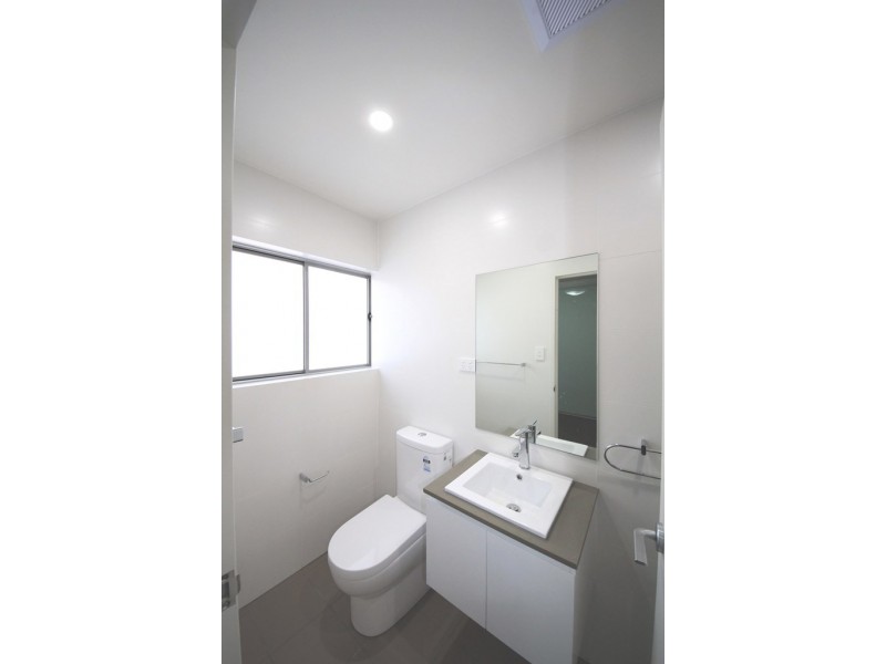 18/4 Charles St, Canterbury NSW 2193