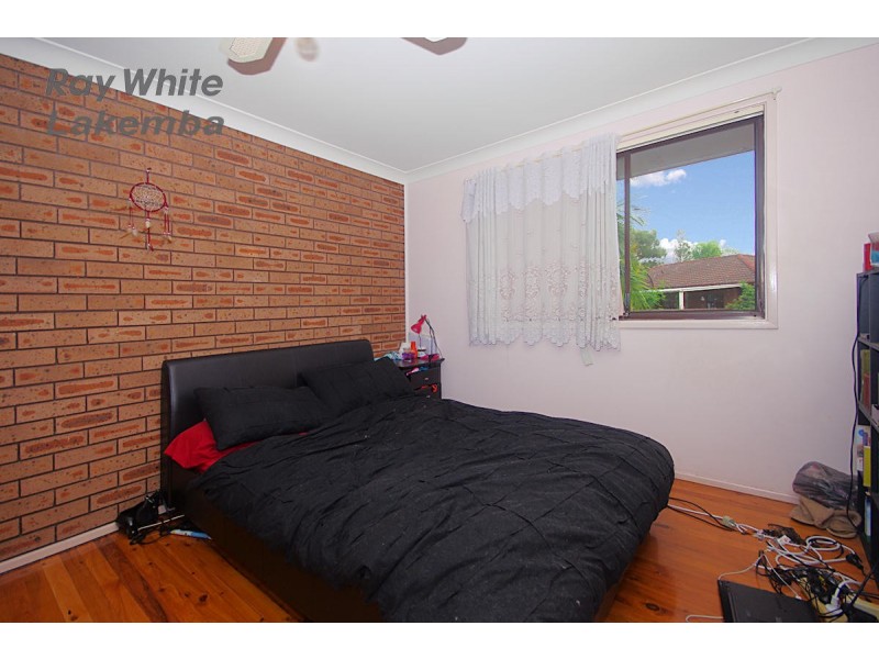 4 Cosmos Place, Macquarie Fields NSW 2564