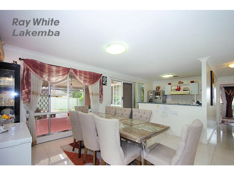 6 Evelyn Street, Macquarie Fields NSW 2564