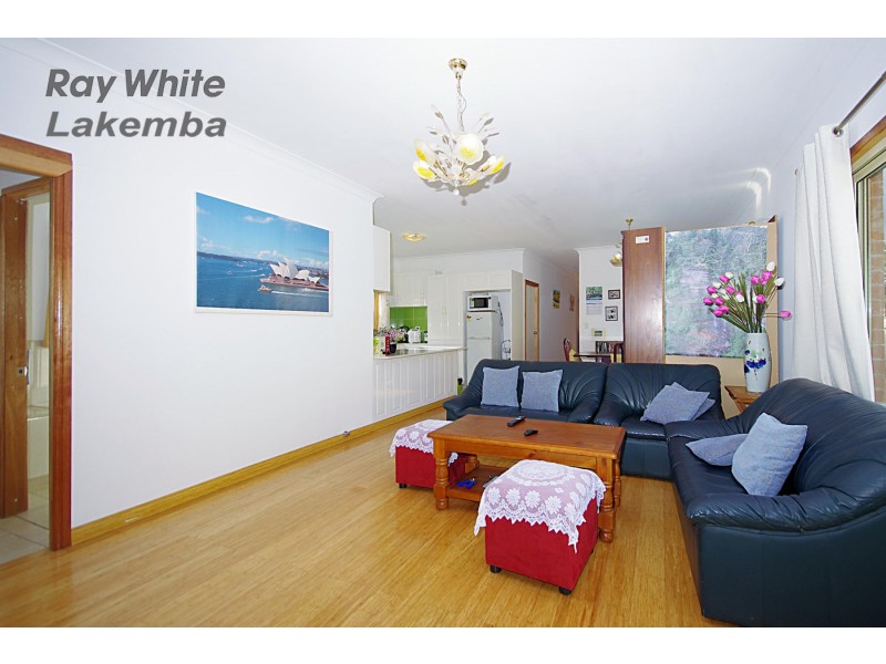 27A EVELYN STREET, Macquarie Fields NSW 2564