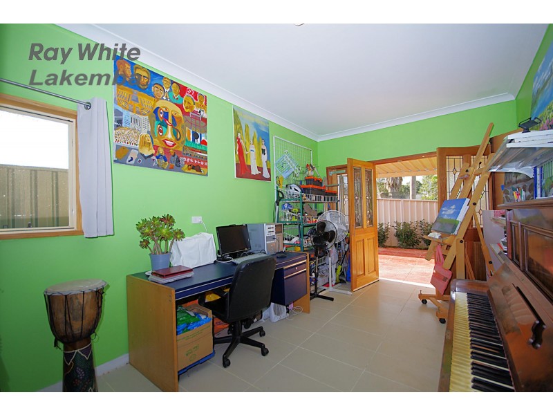 27A EVELYN STREET, Macquarie Fields NSW 2564