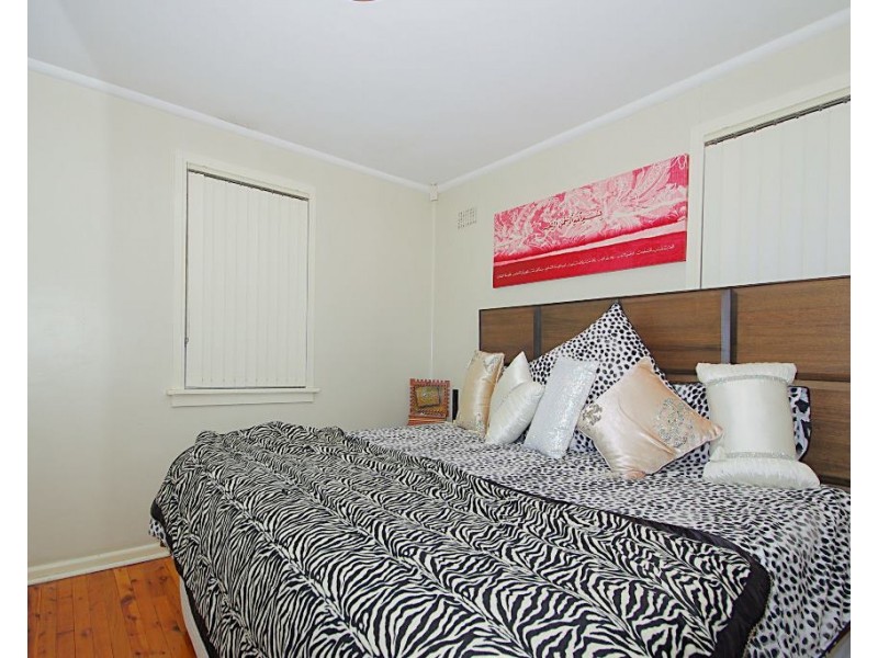 10 Cullens Road, Punchbowl NSW 2196