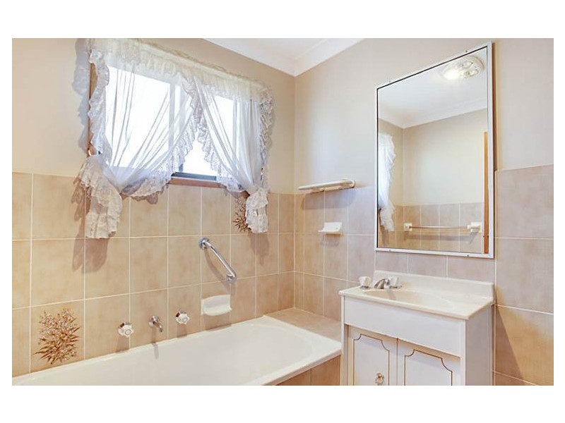2/23 Bronzewing Street, Ingleburn NSW 2565
