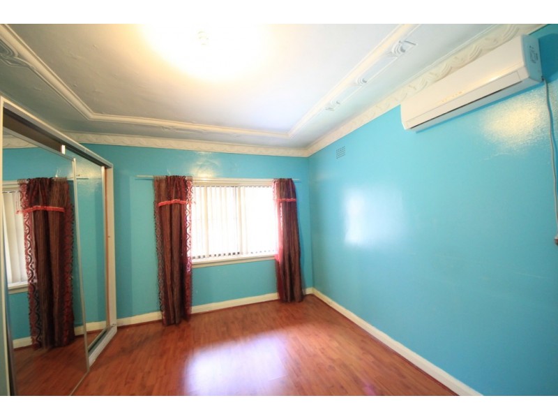 2 Lonard Avenue, Wiley Park NSW 2195