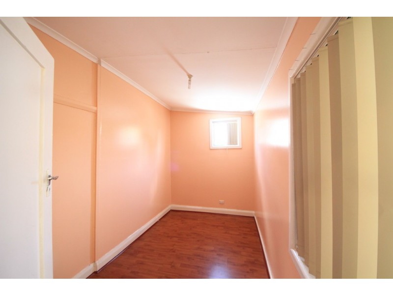 2 Lonard Avenue, Wiley Park NSW 2195