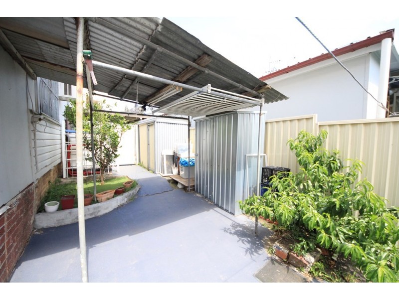 2 Lonard Avenue, Wiley Park NSW 2195