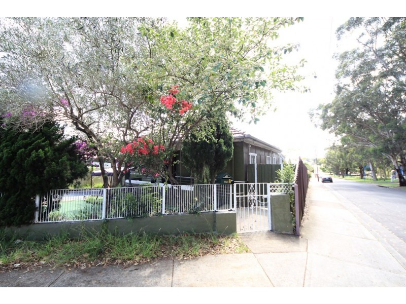 2 Lonard Avenue, Wiley Park NSW 2195