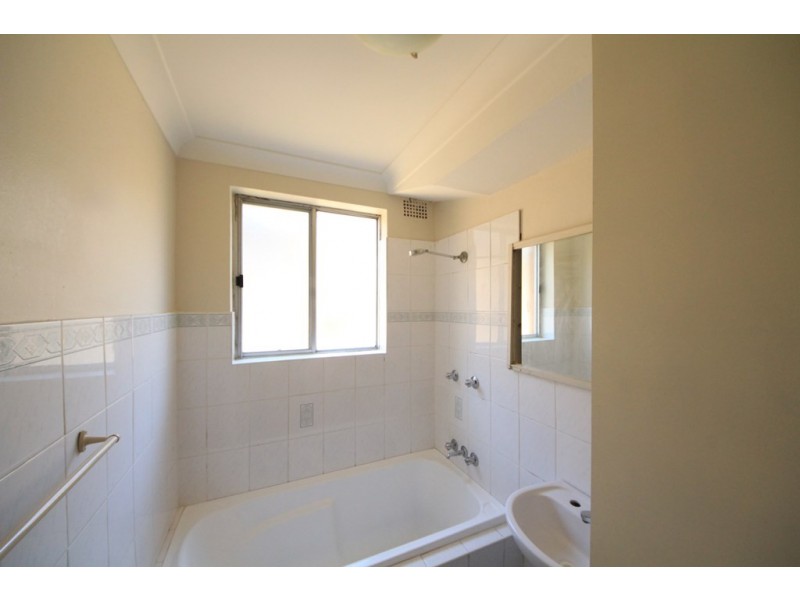 3/13 Wangee Road, Lakemba NSW 2195