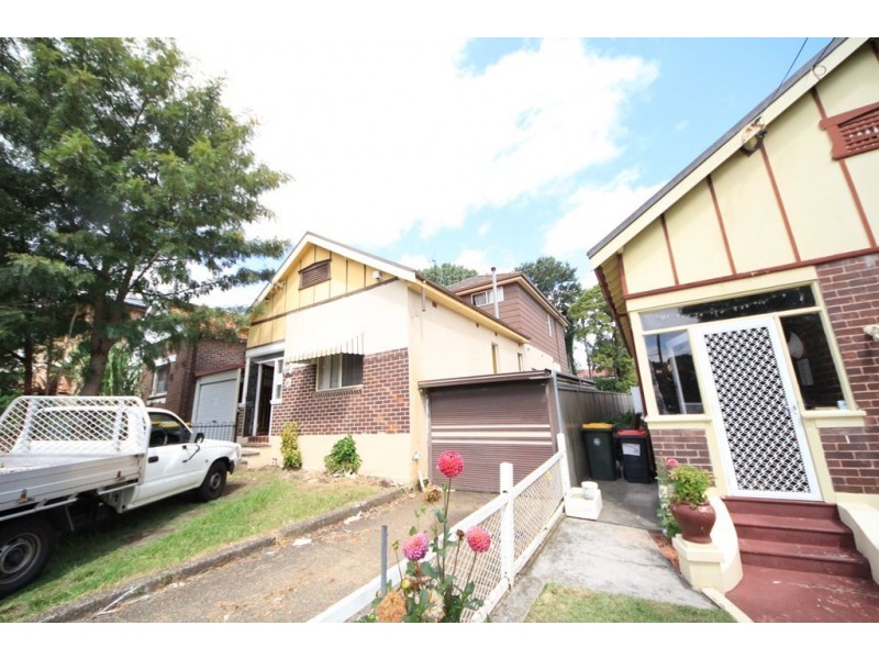 8 Browning Avenue, Lakemba NSW 2195