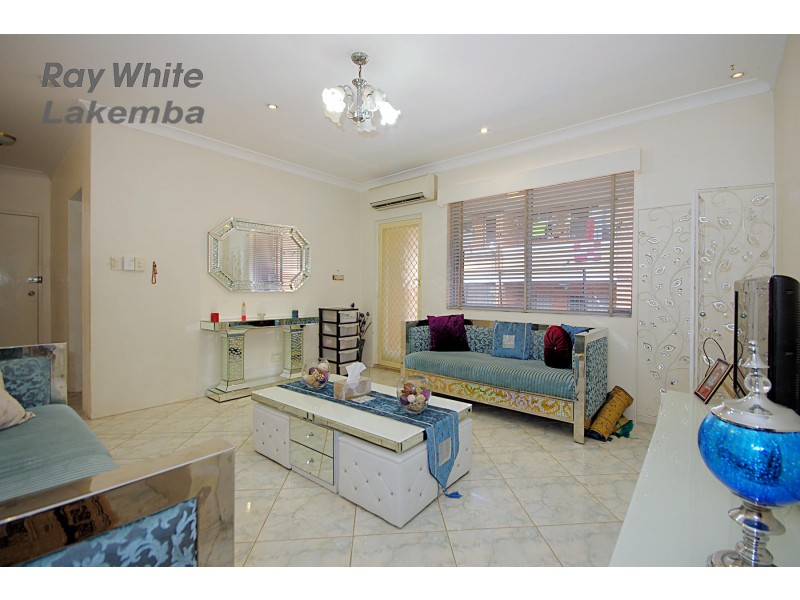 8/4 Boorea Ave, Lakemba NSW 2195