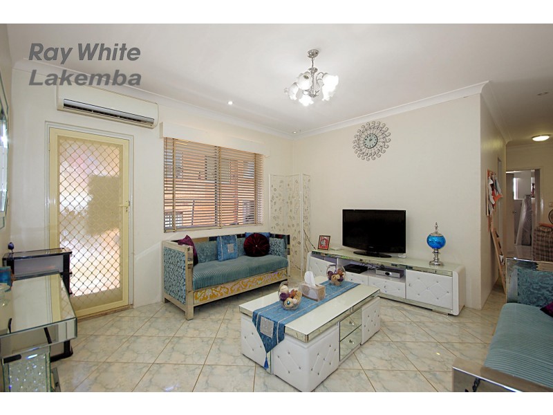 8/4 Boorea Ave, Lakemba NSW 2195