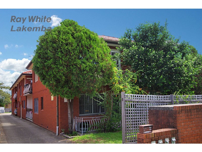 8/4 Boorea Ave, Lakemba NSW 2195