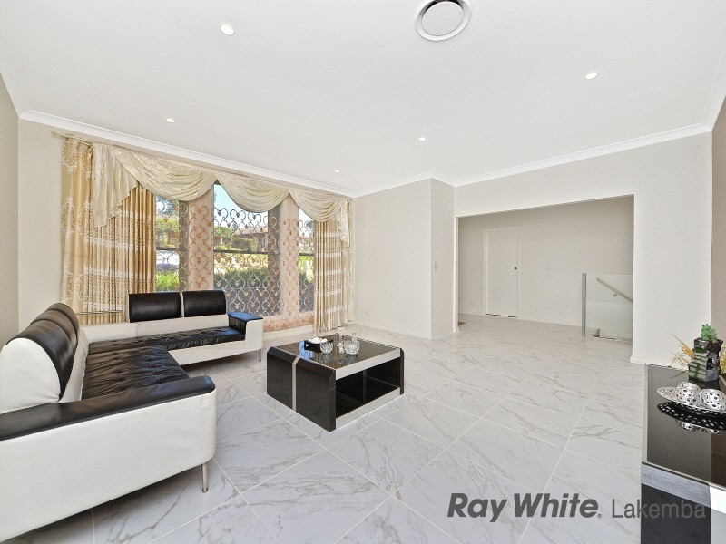 14 Selkirk Street, St Andrews NSW 2566