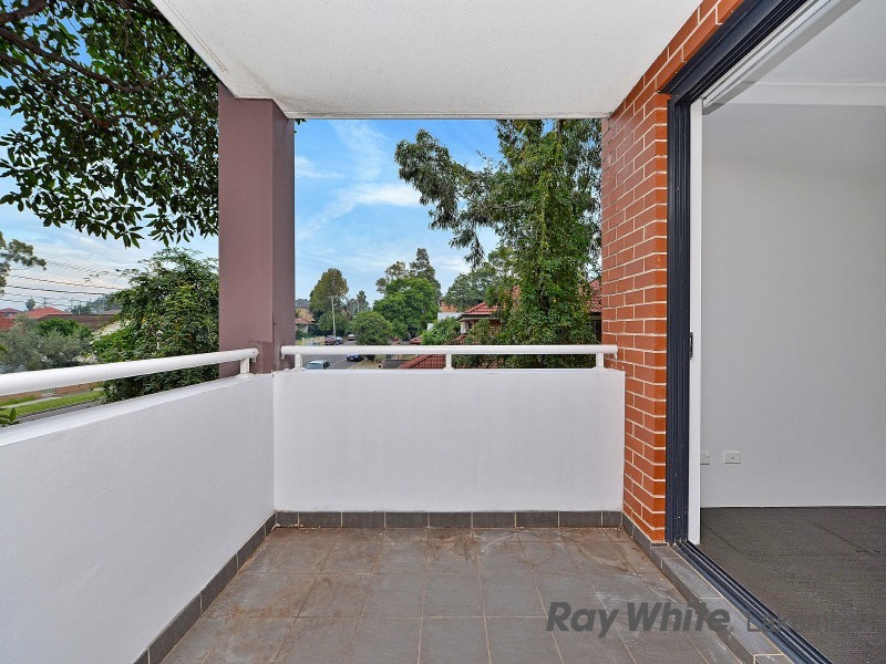 2/223-225 William Street, Merrylands NSW 2160